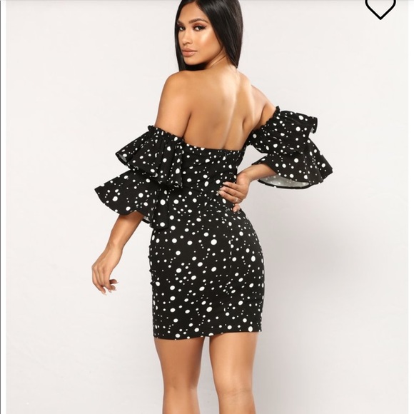 FashionNova Beautiful Pauletta MiniDressBlackWhite - Picture 4 of 8